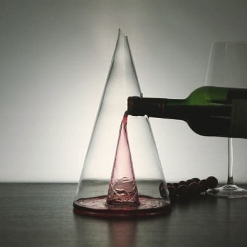 Transparent wine decanter divider
